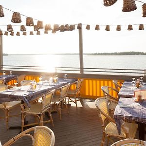 Sunset Beach Hotel Shelter Island Exterior photo