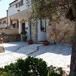 Bed & Breakfast Mare Isole Bed & Breakfast La Maddalena  Exterior photo