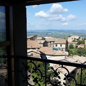 Residenza Palazzo Saloni Aparthotel Montalcino Exterior photo