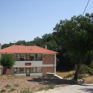 Bistola Guesthouse Vlakhokerasea Exterior photo