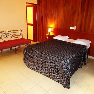 Saffana Hotel Douala Room photo