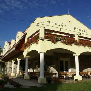 Huszar Panzio Es Etterem Bed & Breakfast Sarospatak Exterior photo