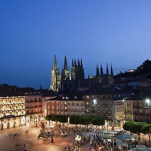 Apartamento Turistico Plaza Mayor Apartment Burgos Exterior photo