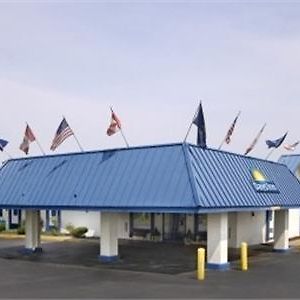 Days Inn Hotel & Conference Center - Meadville Exterior photo