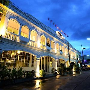 Baan Phuanda Phuket Hotel Exterior photo