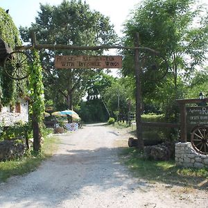 Agriturismo Al Ranch Villa Castello d'Aviano Exterior photo