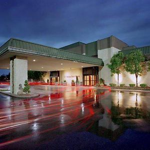 Holiday Inn Fairlane Dearborn Exterior photo