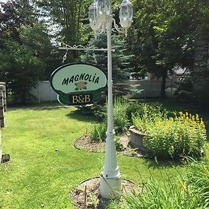 Magnolia B&B Granby Exterior photo