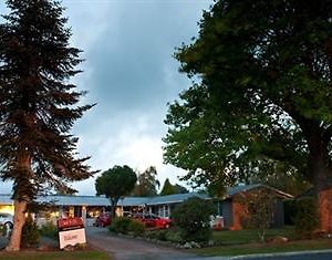 Jack & Di'S Waiteti Lake Front Motel Rotorua Exterior photo