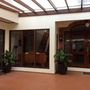 Casa Roces Bed & Breakfast Legazpi Exterior photo