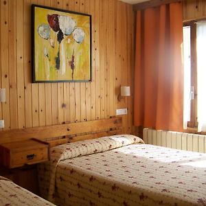 Hotel Prats Ribes De Freser Room photo