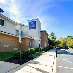 Studio 6-East Brunswick, Nj - Nyc Area Hotel Exterior photo