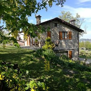 Agriturismo Il Falco Del Monte Fumaiolo Villa Alfero Exterior photo