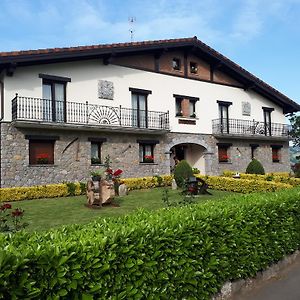 Txanpardin Guest House Azpeitia Exterior photo