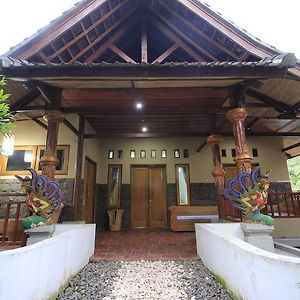 Villa Bale Seni Gili Trawangan Exterior photo