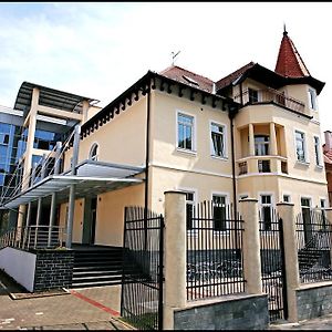 Hotel Villa Lenije Vinkovci Exterior photo