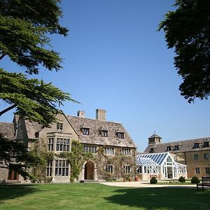 Stanton House Hotel Swindon Exterior photo