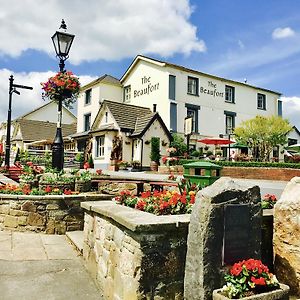 The Beaufort, Raglan Hotel Exterior photo