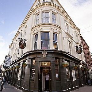 The Dickens Bar & Inn Scarborough Exterior photo