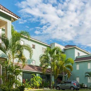 New Kingston Apt At Wellington Cove Hotel Enfield Exterior photo