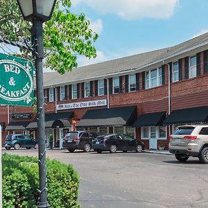 Inn At The Olde Silk Mill Fredericksburg Exterior photo