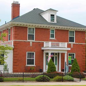 The Collins House Inn Marion Exterior photo