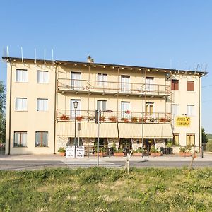 Hotel Cristina San Rocco di Piegara Exterior photo