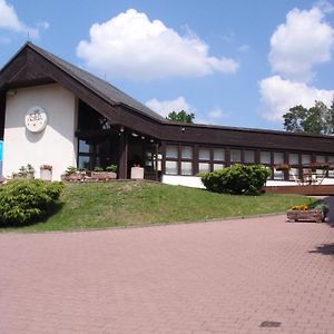 Hotel Astra Tuchlovice Exterior photo