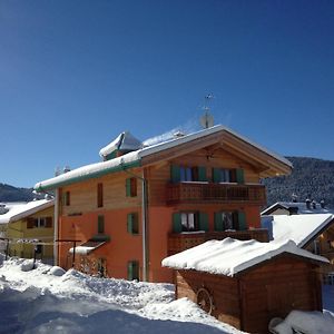 Relais Fior Di Bosco Aparthotel Folgaria Exterior photo