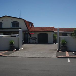 Manfeild Park Motel Feilding Exterior photo