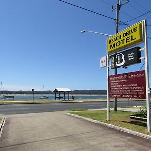 Beach Drive Motel Batemans Bay Exterior photo