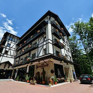 Hotel Posada Vidraru Capatineni-Ungureni Exterior photo