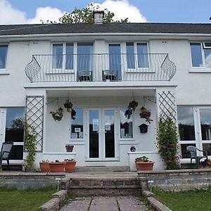 Pleasant Valley House Hotel Narberth Exterior photo