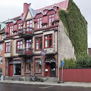 Okens Bed & Breakfast Varberg Exterior photo