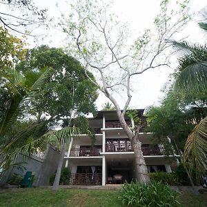 Palm Beach Resort Laiya Exterior photo