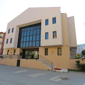 Montania Town Hotel Mudanya Exterior photo