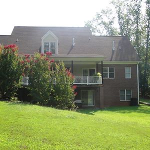 Angel Nest Bed & Breakfast Bed & Breakfast Keswick Exterior photo