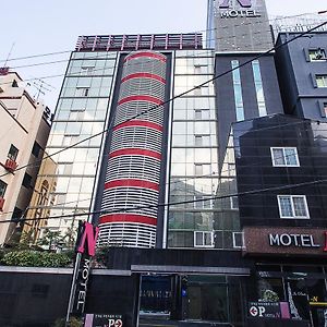 N Motel Yeonje Exterior photo