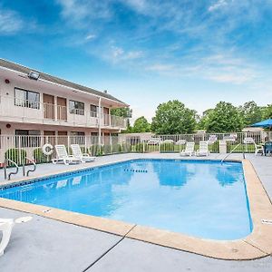 Rodeway Inn Memphis Exterior photo