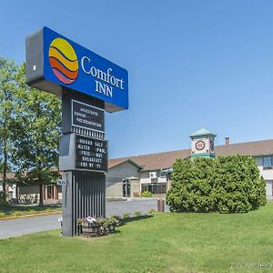 Comfort Inn Cornwall Exterior photo