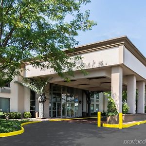 Plaza Inn & Suites Hagerstown Exterior photo