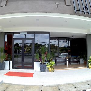 K Boutique Hotel Teluk Intan Exterior photo