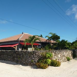 Sapunaya-さぷな家 Hotel Taketomi Exterior photo