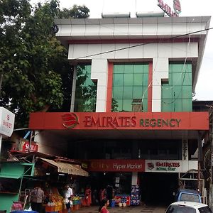 Emirates Regency Hotel Kasaragod Exterior photo