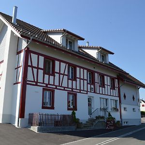 Bnb Zum Schluessel Bed & Breakfast Unterehrendingen Exterior photo