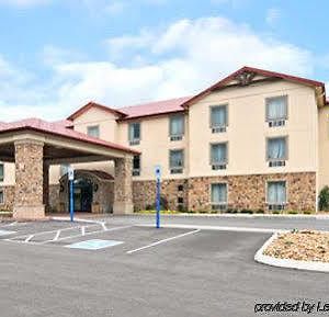 Super 8 Monterey Hotel Exterior photo