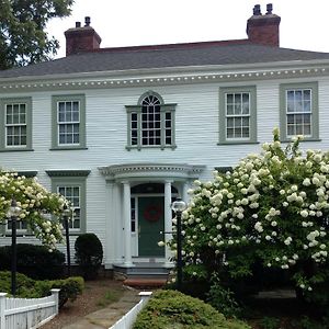 Daniel Stebbins B And B Bed & Breakfast South Hadley Exterior photo