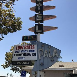 Pala Motel Pomona Exterior photo