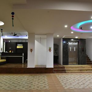 Ananda Residency Hotel Kumbakonam Exterior photo