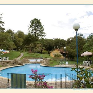 Hotel Campestre Los Arrayanes Moniquira Exterior photo